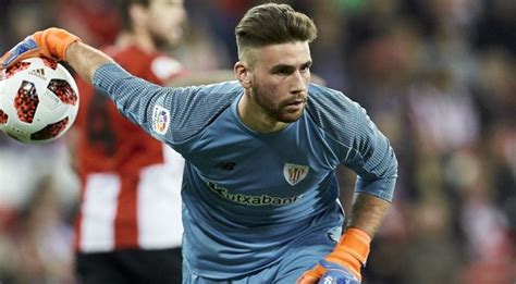 Is unai simon the most promising young goalkeeper in laliga santander? Une clause à 50 millions pour Unai Simon (Bilbao)
