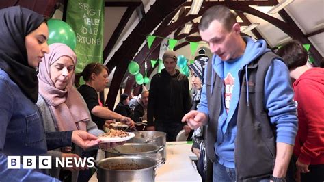 Feeding Homeless With Kindness And Curry Bbc News