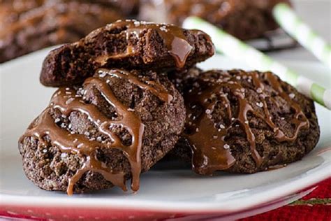 Jun 15, 2016 · updated 2020! Devils Food Cake Mix Cookies | Duncan Hines®