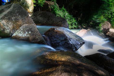 Hd Wallpaper Flowing River Boulders Cascade Close Up Creek