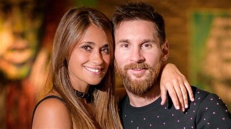 El Romántico Beso De Messi A Su Esposa Del Que Habla El Mundo Diario