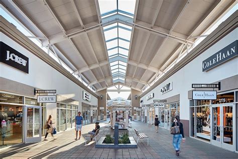 San Francisco Premium Outlets in Livermore, CA - (925) 292-2...
