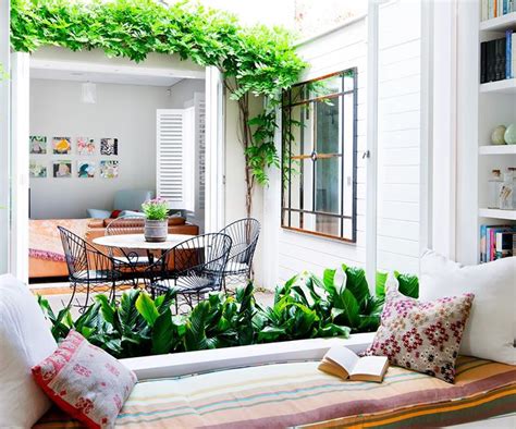 14 Internal Courtyards That Invite The Outdoors In Homes To Love