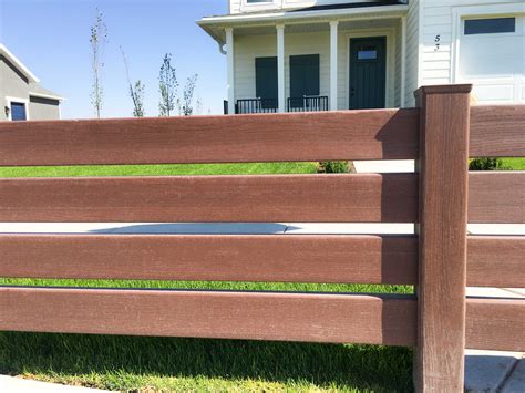 Available in three colors and two woodtone colors, for a vinyl fence that's tailored to your tastes. Ranch Rail Style Fence Installation | Best Vinyl: UT