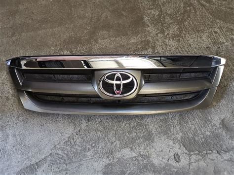 Toyota Fortuner Front Grille Car Parts Accessories Body Parts And