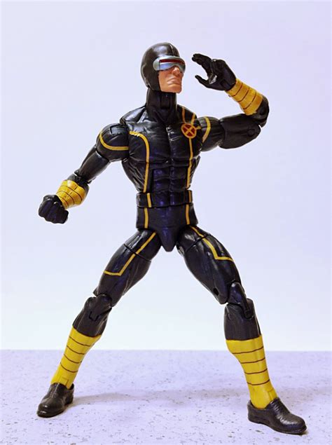 We'll do the shopping for you. Combo's Action Figure Review: November 2013