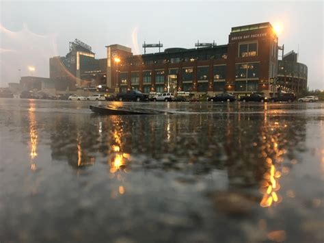 Sometimes weathermen can be wrong. Flooding at Lambeau Field - NBC26 WGBA-TV Green Bay, WI