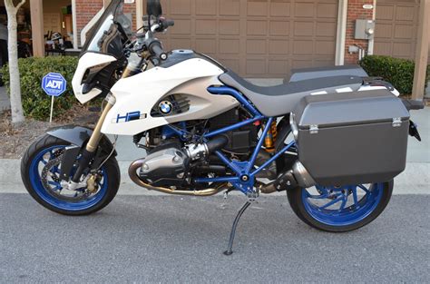 The megamoto (what a great name) was built for just 2 years, and it was bmw's idea of a big supermoto. 2008 BMW HP2 Megamoto Motorcycle Outstanding