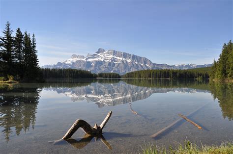 Two Jack Lake Banff National Park Canada June 2017 Banff National