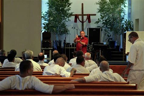 Houstons Oldest Church For The Deaf Hopes To Bring Faith To A