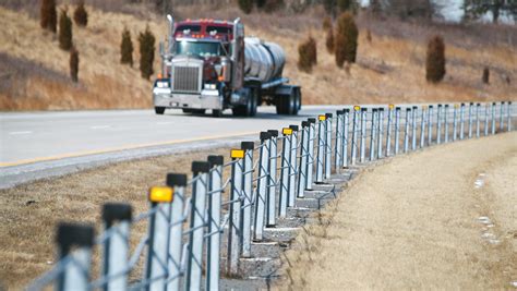 Lawmakers want more data on safety, barriers along Delaware Route 1