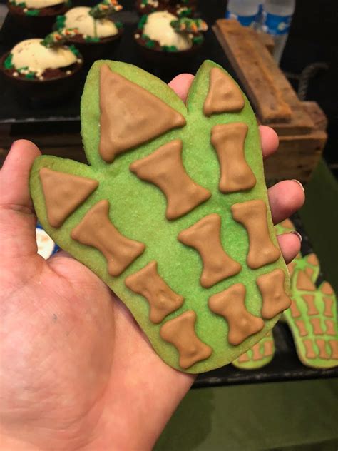 Jurassic World Treats Are At Universal Orlandos Islands Of Adventure This Summer Business