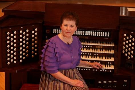 Joyce Jones Queen Of The Pedals The Lady Organist