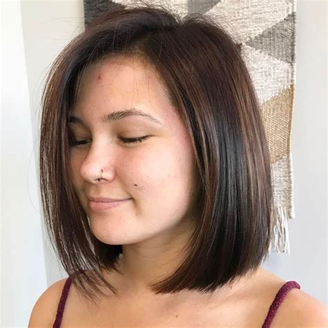 Cute Side Parted A Line Bob Easy Straight Hairstyles Medium Bob Hairstyles Short Straight Hair