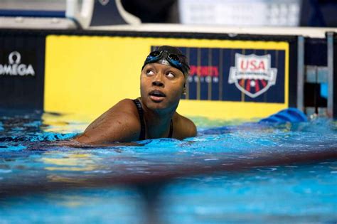 Simone Manuel Becomes The First African American Win Gold In Individual