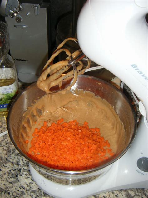 Reduce speed of mixer and slowly pour in butter; Pin by Laura Martin on Cakes | Paula deen recipes, Carrot ...