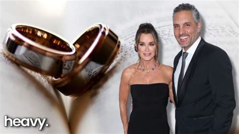 Kyle Richards Says She Hasnt Been Wearing Her Wedding Ring