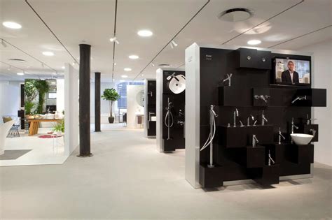 Axor Nyc Showroom Showroom Design Tile Showroom Showroom Interior