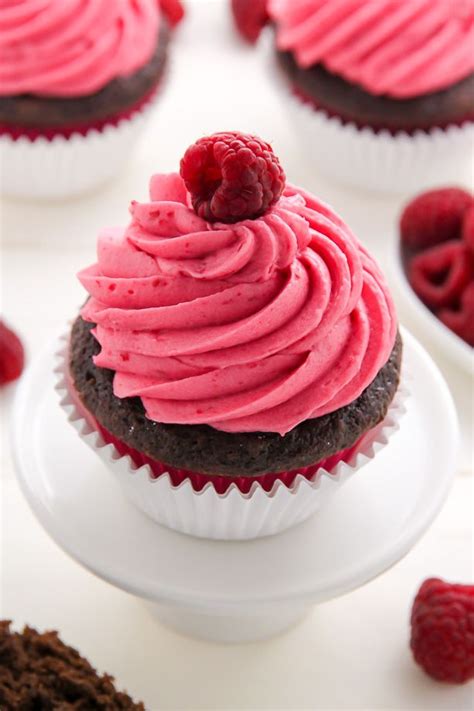 Nutella Stuffed Chocolate Cupcakes With Raspberry Frosting Baker By