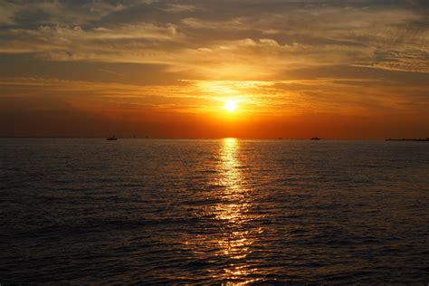Ship Glow Sky Seascape Sunset Sea Ocean Wallpapers Hd Desktop
