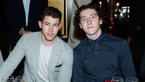 Nick Jonas And Little Brother Frankie Team Up For Ryder Cup Dinner In Paris Frankie Jonas Nick