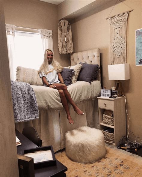 15 Genius Dorm Wall Decor Ideas That Are Insanely Cute By Sophia Lee