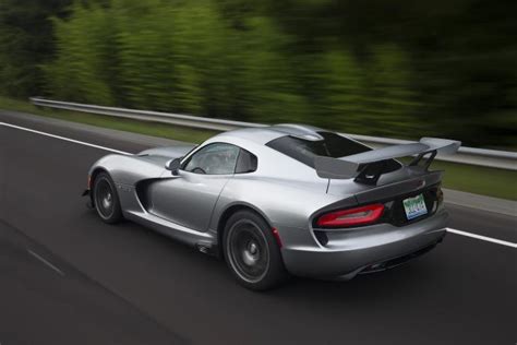 Dodge Viper Vente En Chute Libre Et Seulement 5 Unités Vendues En 2019