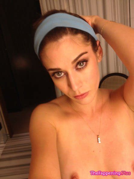 Lizzy Caplan Intimate Leaked Thefappening Photos The Fappening Plus