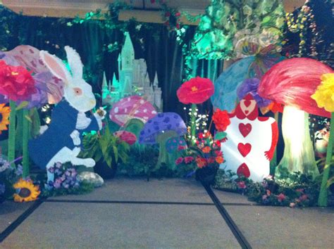 Alice In Wonderland Theme Alice In Wonderland Wedding Prom Dance