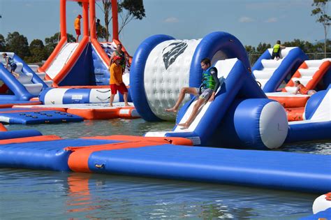 250 People Giant Inflatable Water Park Games Tuv Certificate Inflatable Wipeout Course