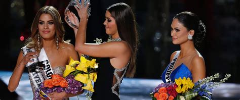 The Wrong Miss Universe Is Crowned And Its As Awkward As You Think
