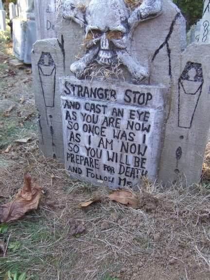 20 Funny Tombstone Sayings For Halloween 2019 Entertainmentmesh