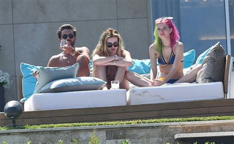 Bikini Clad Bella Thorne Lays Over Shirtless Scott Disick Daily Mail