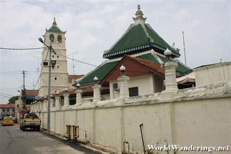 Kampong kling mosque is an old mosque in malacca city, malacca, malaysia. Masjid Kampung Kling