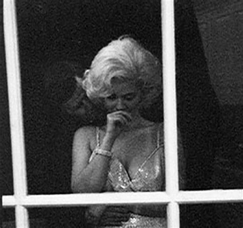 Rare Historical Photos That Will Give You The Chills Jfk And Marilyn