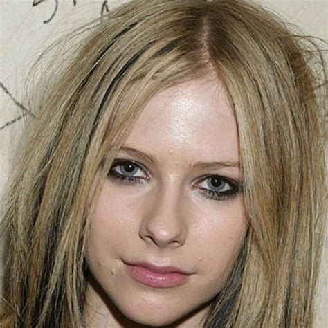Avril lavigne · flames (acoustic). Avril Lavigne - Songs, Age & Albums - Biography