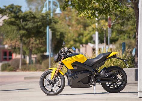 2021 zero s zf7.2 charge tank. 2013 Zero Motorcycles - 137 City Miles & 54 Horsepower ...