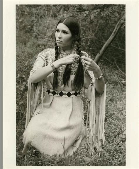 beautiful native american women apache blackfeet cherokee cheyenne chicasaw chippewa