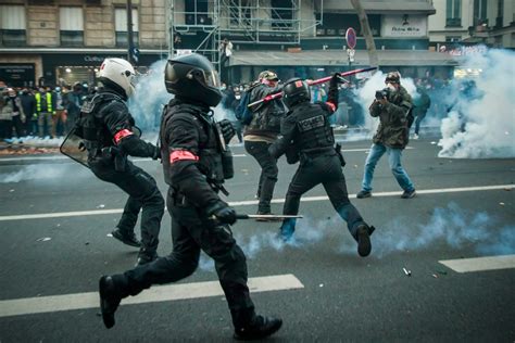 In Pictures French Protesters Clash With Police Protests News Al