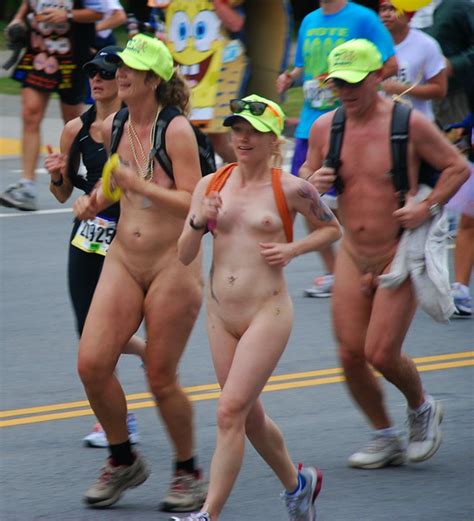 PUBLIC NUDITY PROJECT Bay To Breakers 2010