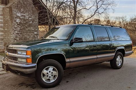 no reserve 1995 chevrolet suburban k1500 ls 4x4 for sale on bat auctions sold for 18 500 on