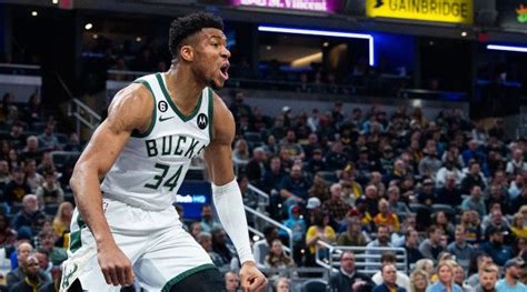 Bucks Coach Mike Budenholzer Gives Update On Giannis S