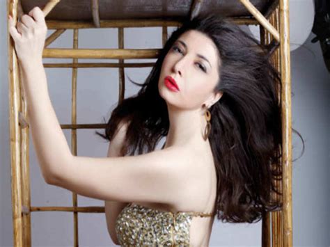 Opera Italian Opera Singer Gioconda Enters Bollywood