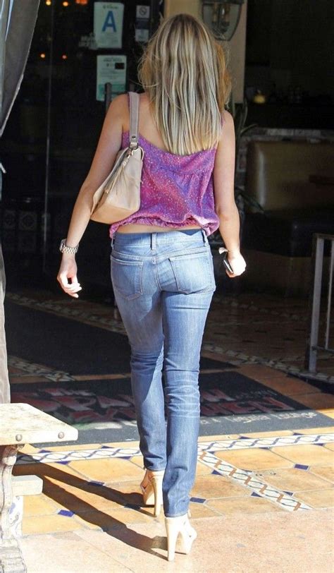 Kristen Cavallari Kristin Cavallari Tights Under Jeans Booty Jeans