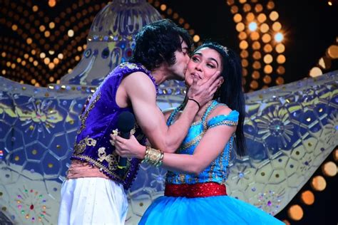 Nach Baliye 9 Shantanu Maheshwari Kisses Girlfriend Nityaami Shirke On The Show India Today