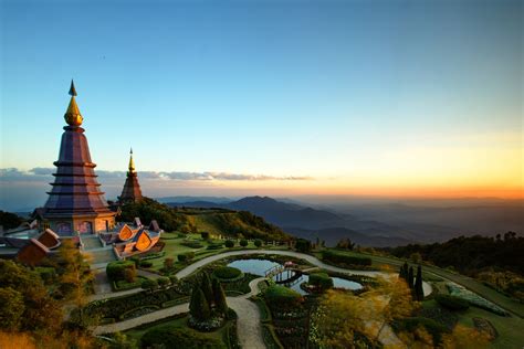 5 Incredible Mountaintop Temples Photos Architectural Digest
