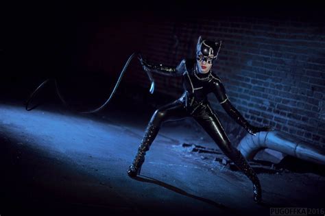 Sleek Catwoman Cosplay Fiercely Prowls The Night All Thats Epic