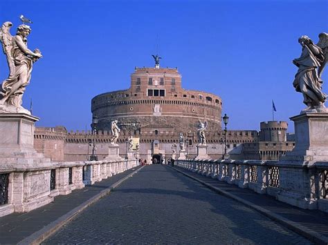 Castel Sant Angelo Walk To The Top For The Best Views Of Roma Italy