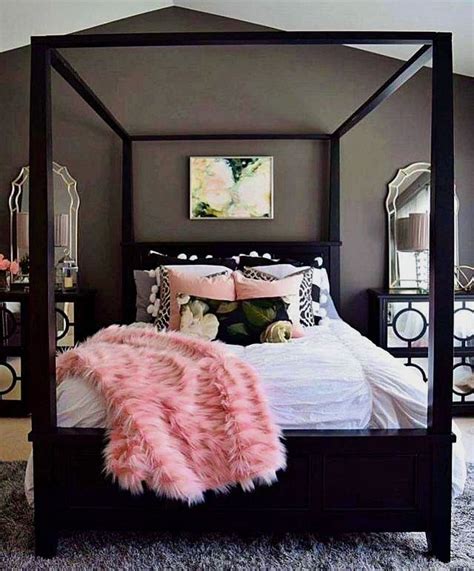 Decorate a white bedroom with gold. Pin on Teen Girls Bedroom Designs