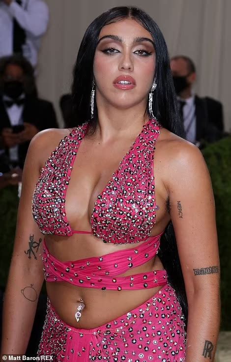 Madonna S Daughter Lourdes Leon Proudly Shows Off Armpit Hair At The Met Gala Daily Mail